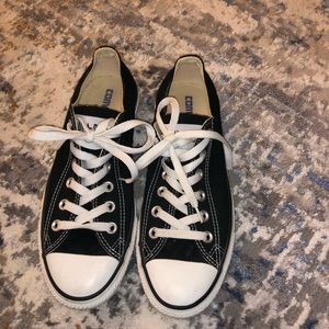 Black converse